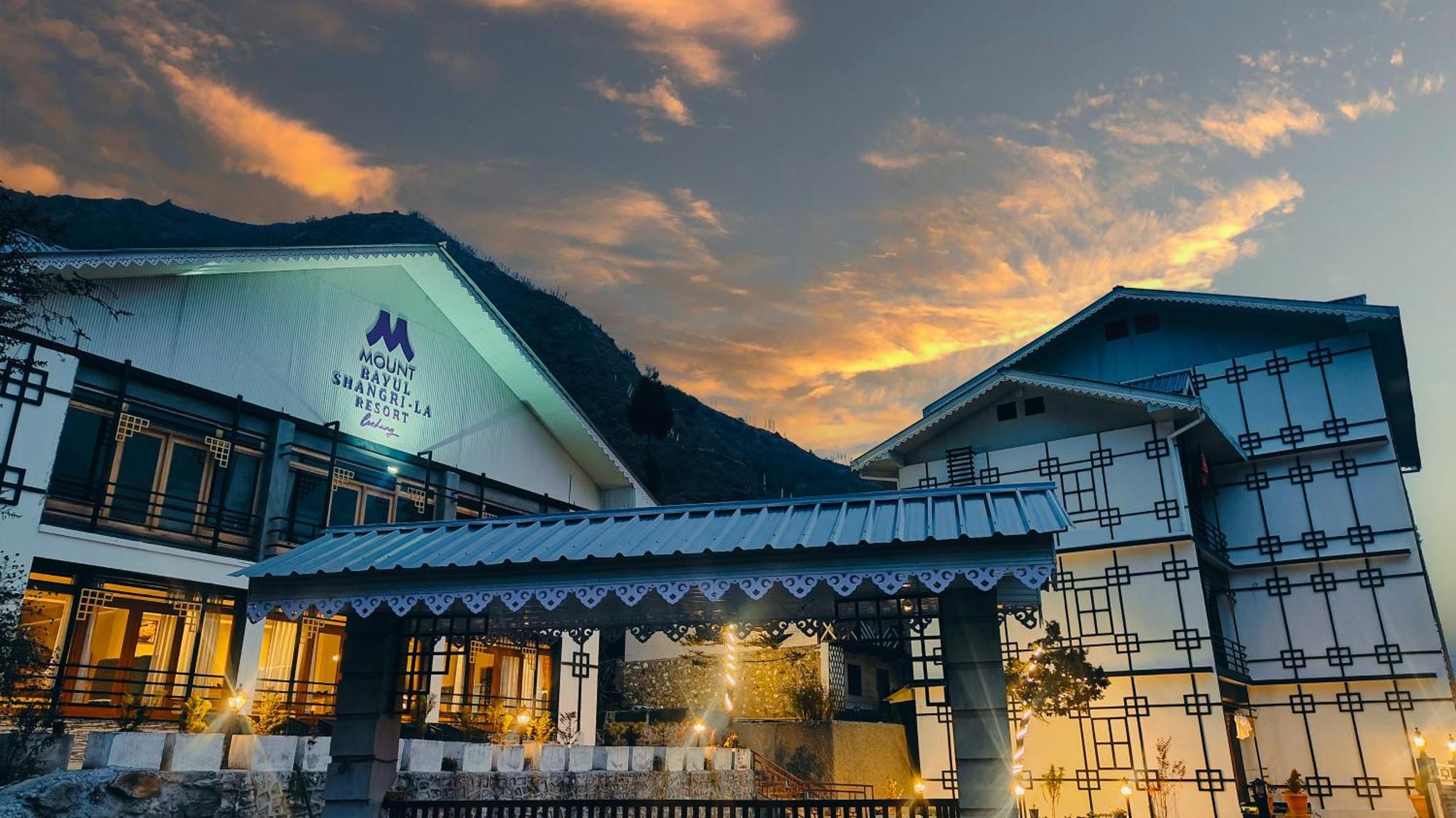 Mount Bayul Shangri-La Resort Lachung Extérieur photo